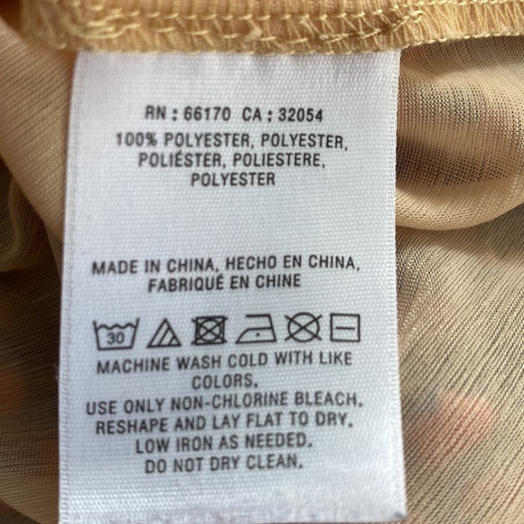 Doletta lines polyester top. - Picture 3 of 3